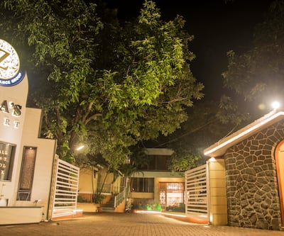 https://imgcld.yatra.com/ytimages/image/upload/t_hotel_yatra_city_desktop/v1444973909/Domestic Hotels/Hotels_Lonavala/Zara's Resort/Resort_Entrance.jpg